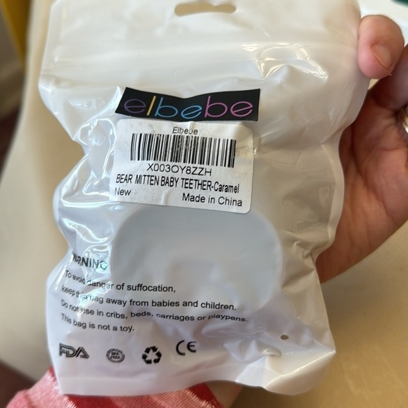 Elbebe Bear Mitten Baby Teether Camel Tan Brown Silicone - Picture 3 of 3
